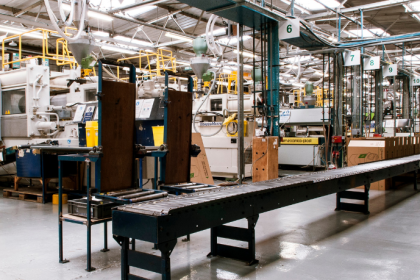 Liderança técnica e cultura de qualidade no setor plástico, com Elias Assum Sabbag Junior trazendo os principais insights.