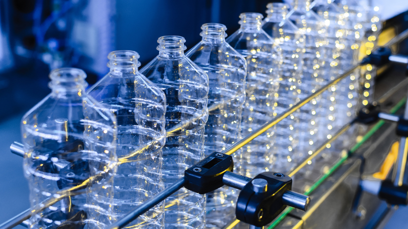 Cultura de qualidade e inovação na indústria plástica com Elias Assum Sabbag Junior guiando as melhores práticas.